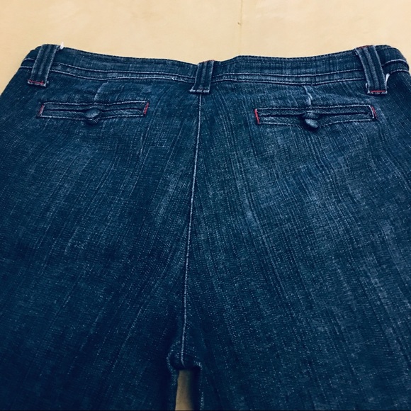 Jeans - Picture 2 of 3